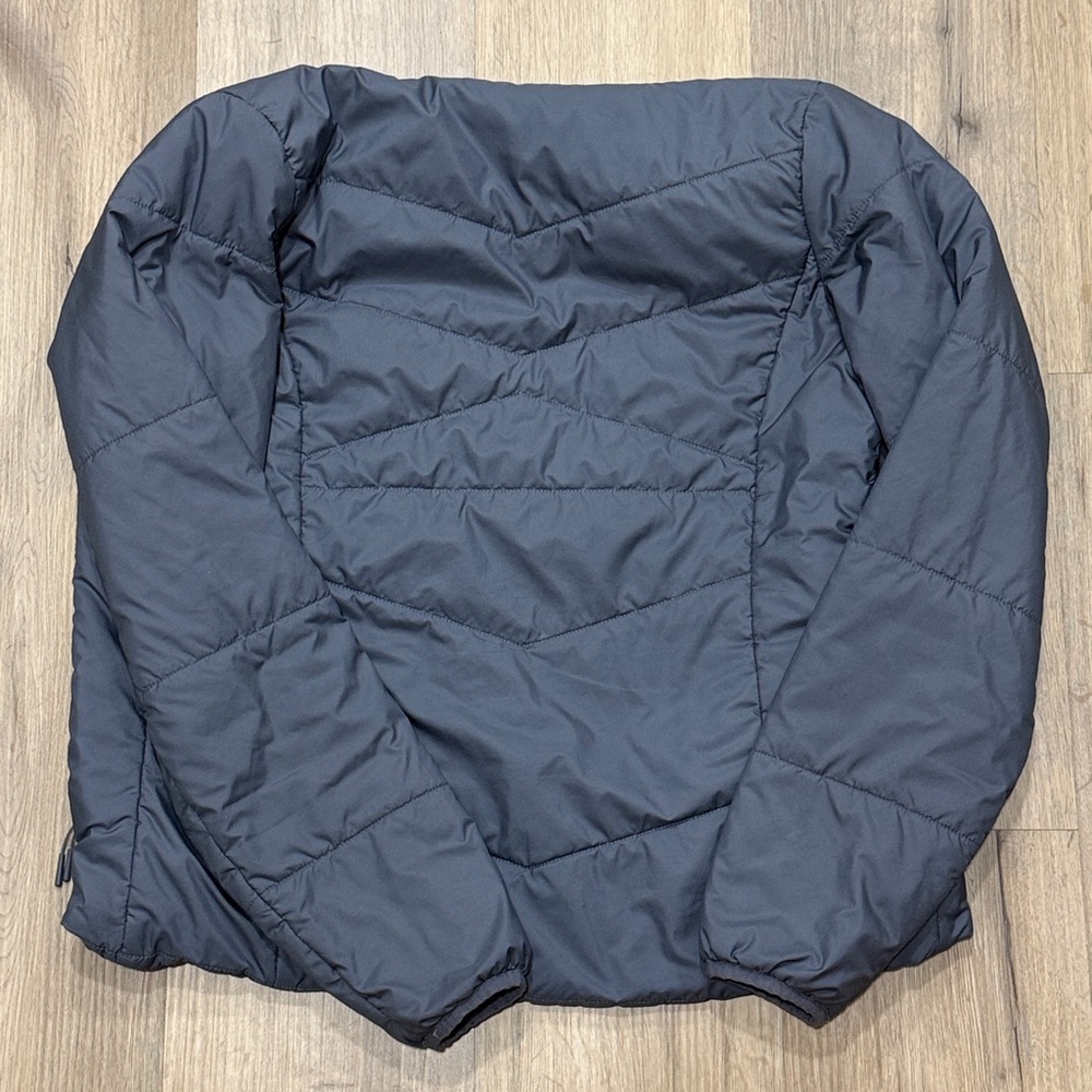 North Face lightweight puffer jacket - Picture 6 of 6